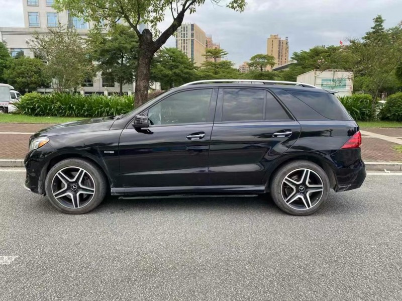东莞17年奔驰GLE3