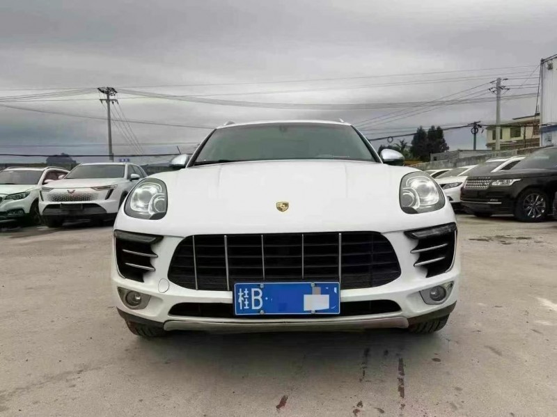 百色15年保時捷Macan1