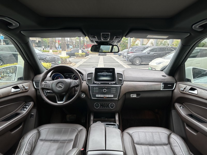 东莞17年奔驰GLE4