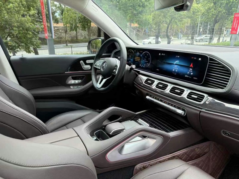 广州23年奔驰GLE5