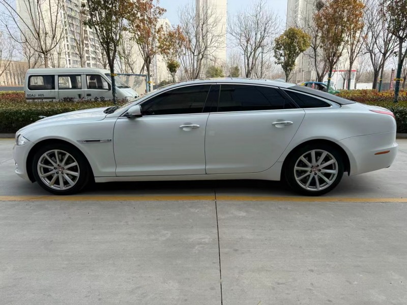 濟寧15年捷豹XJL7