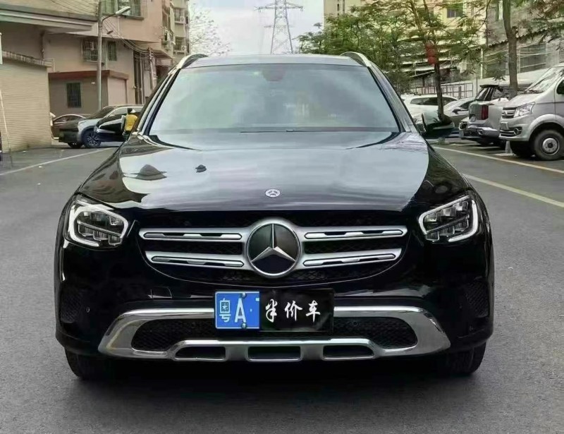 广州19年奔驰GLC1