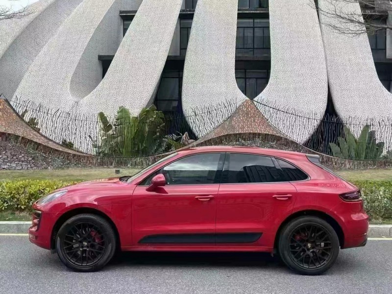 深圳18年保時捷Macan8