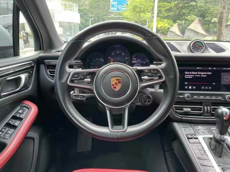 深圳20年保時捷Macan7
