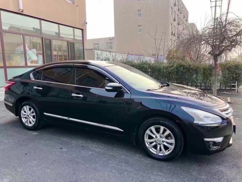 濟南15年日產天籟3