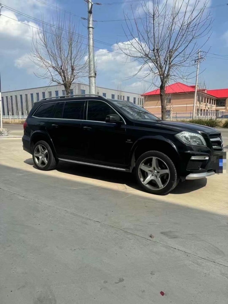 青岛16年奔驰GL3