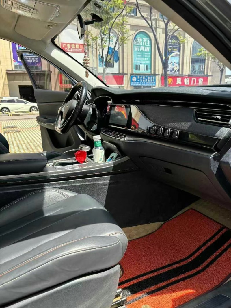 襄陽20年長安汽車歐尚4