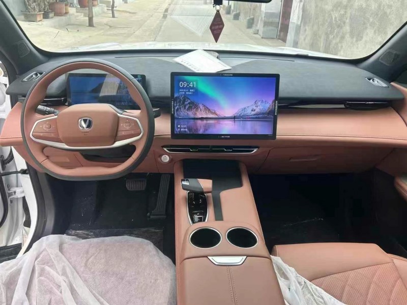 青島25年長安汽車UNI4