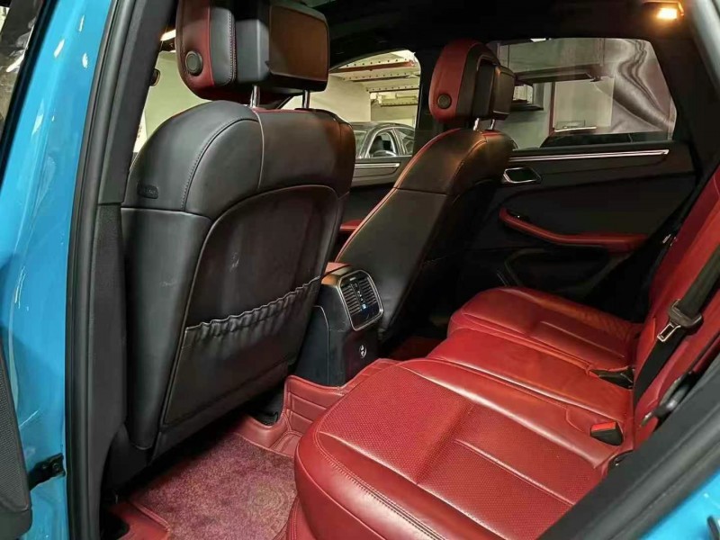 成都21年保時捷Macan4