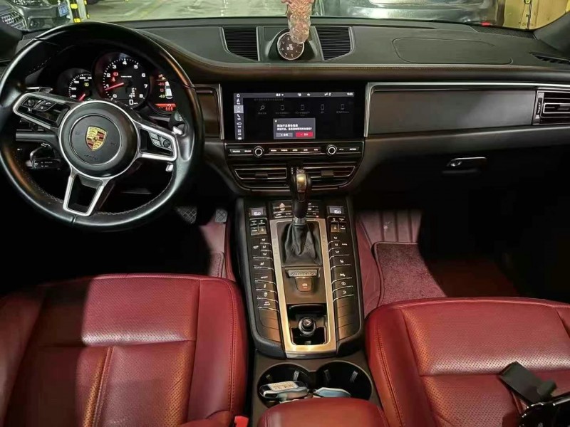 成都21年保時捷Macan7