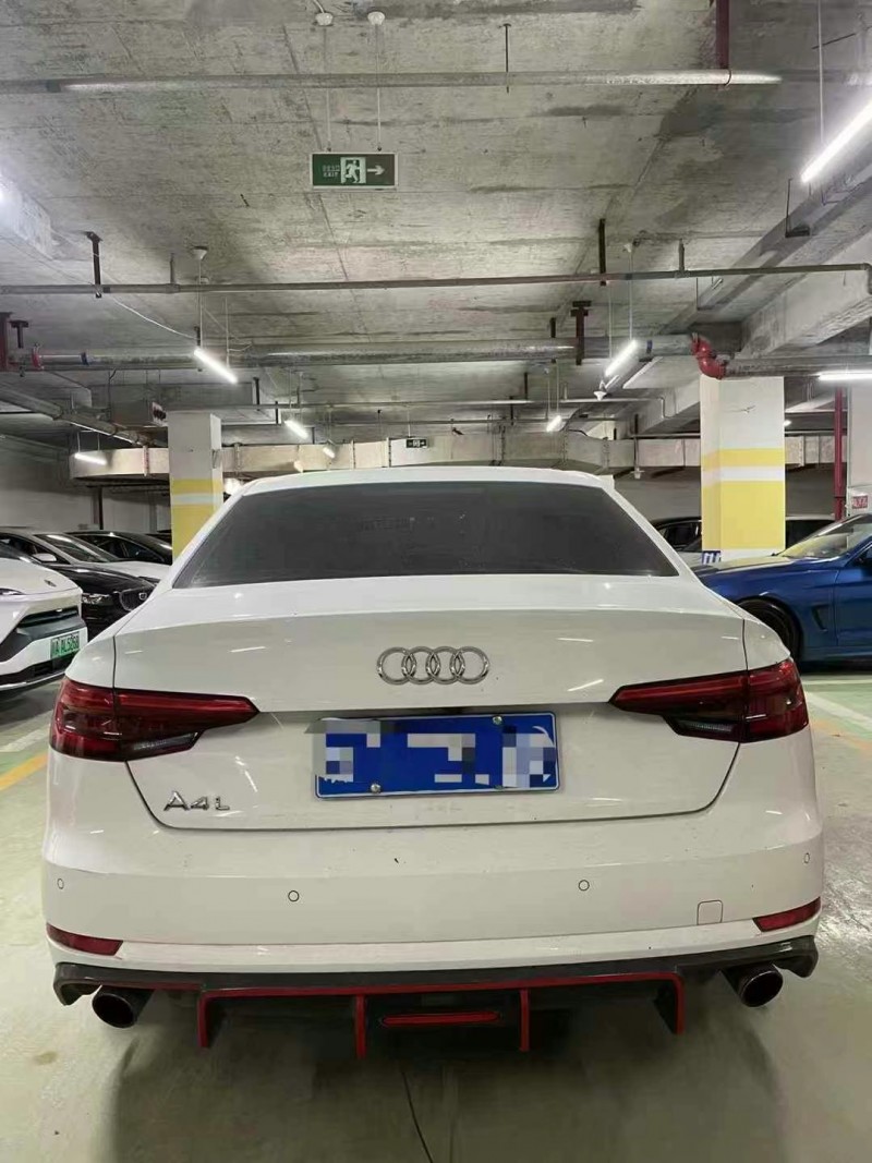 成都17年奧迪A4L5