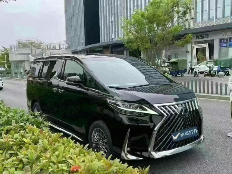 深圳23年雷克薩斯LM300H2