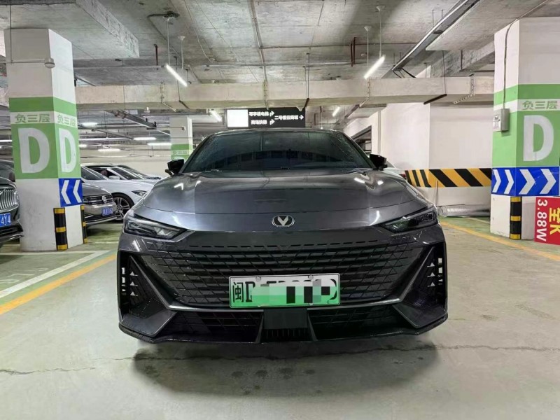 成都23年長安汽車UNI1