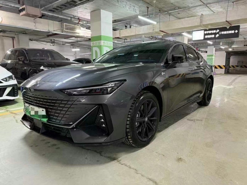 成都23年長安汽車UNI2
