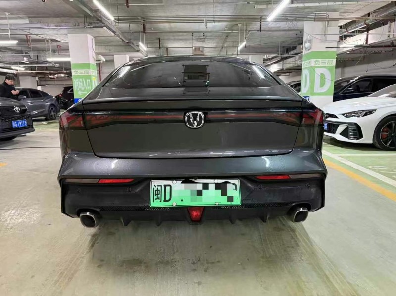 成都23年長安汽車UNI6