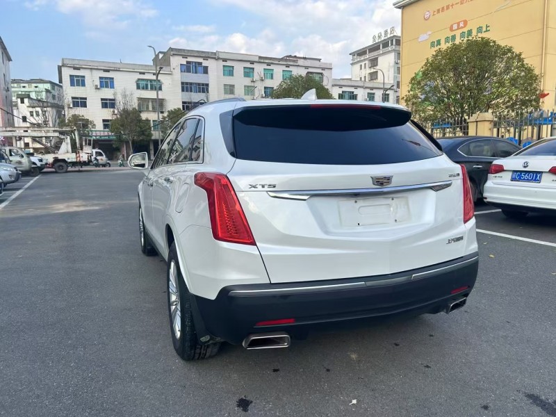 萍鄉18年凱迪拉克XT58