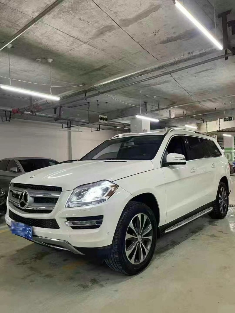 成都13年奔驰GL2