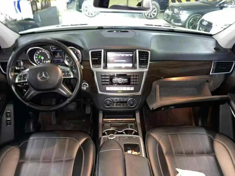 成都13年奔驰GL6