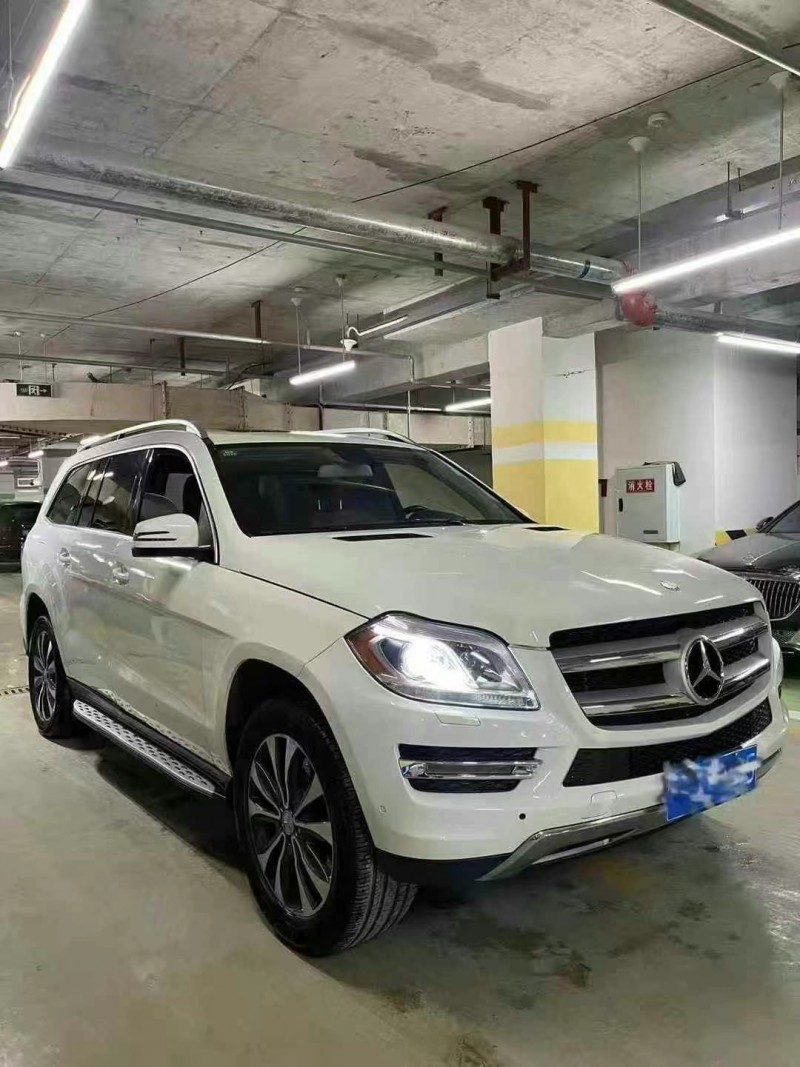 成都13年奔驰GL9