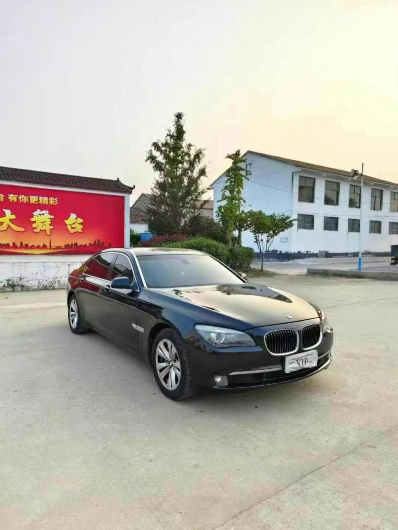 徐州10年宝马7系3