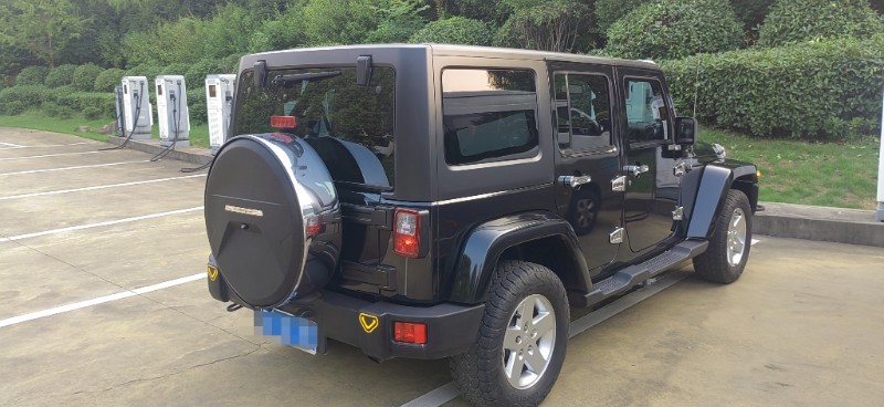 昆明16年Jeep牧馬人3