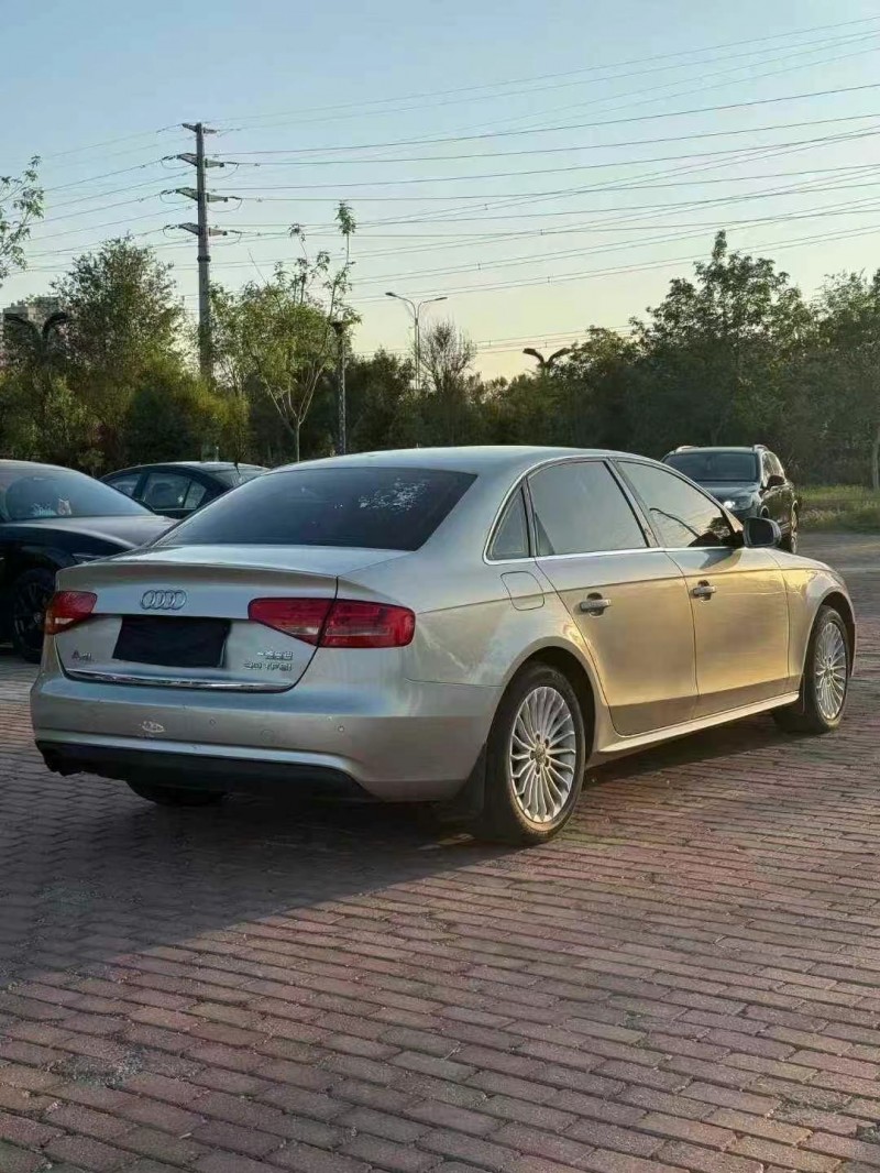 濟南14年奧迪A4L8