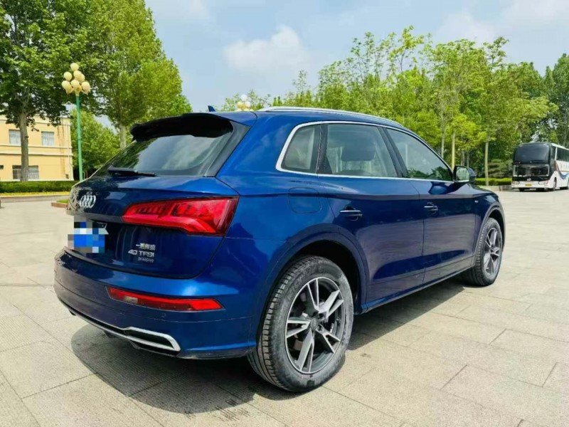 青岛20年奥迪Q57