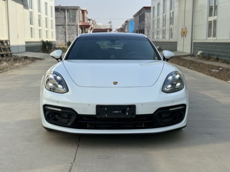 新鄉24年保時捷帕拉梅拉1
