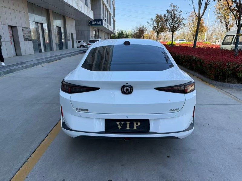 濟寧24年長安汽車啟源9