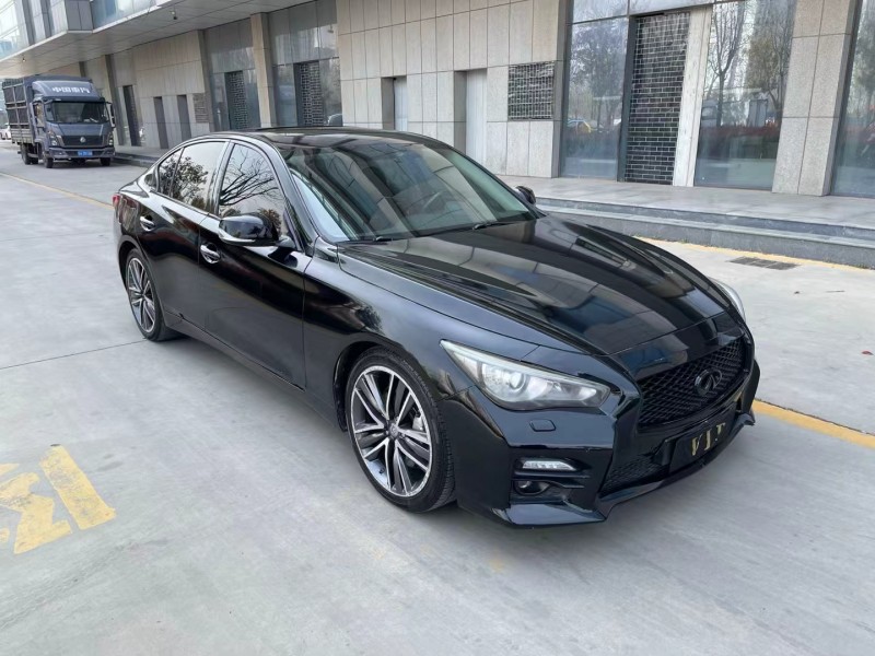 濟寧17年英菲尼迪QX503
