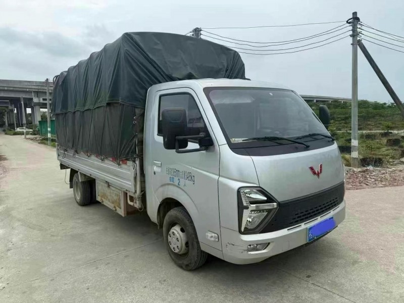 柳州23年五菱汽車榮光2