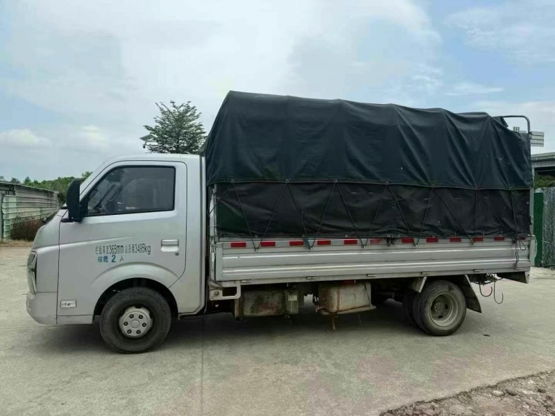柳州23年五菱汽車榮光5