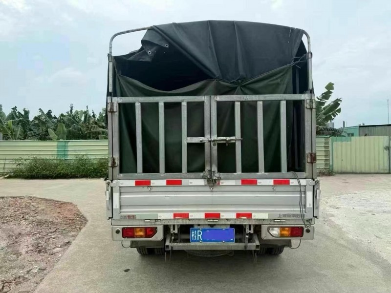 柳州23年五菱汽車榮光6