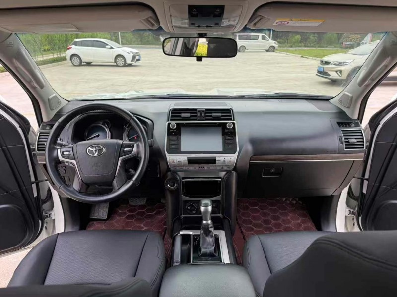 南京18年豐田普拉多4