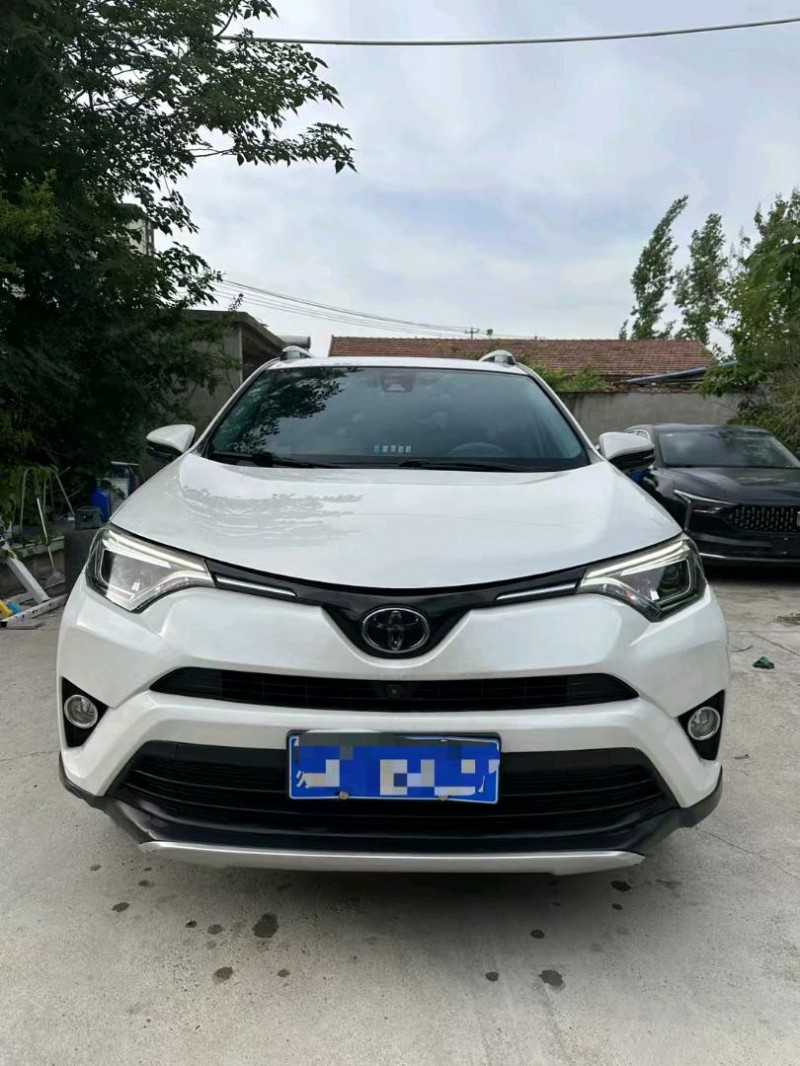 泰州18年丰田RAV41