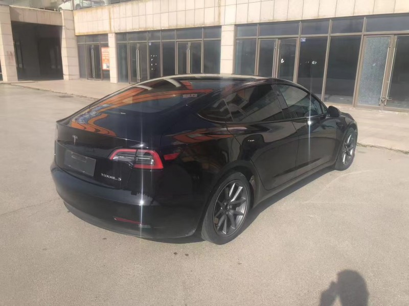 青島23年特斯拉MODEL 37