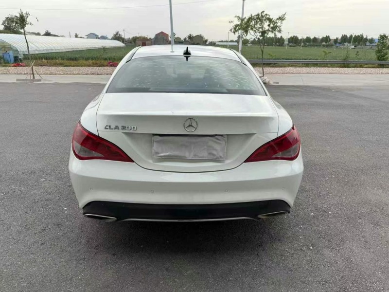 徐州17年奔驰CLA9