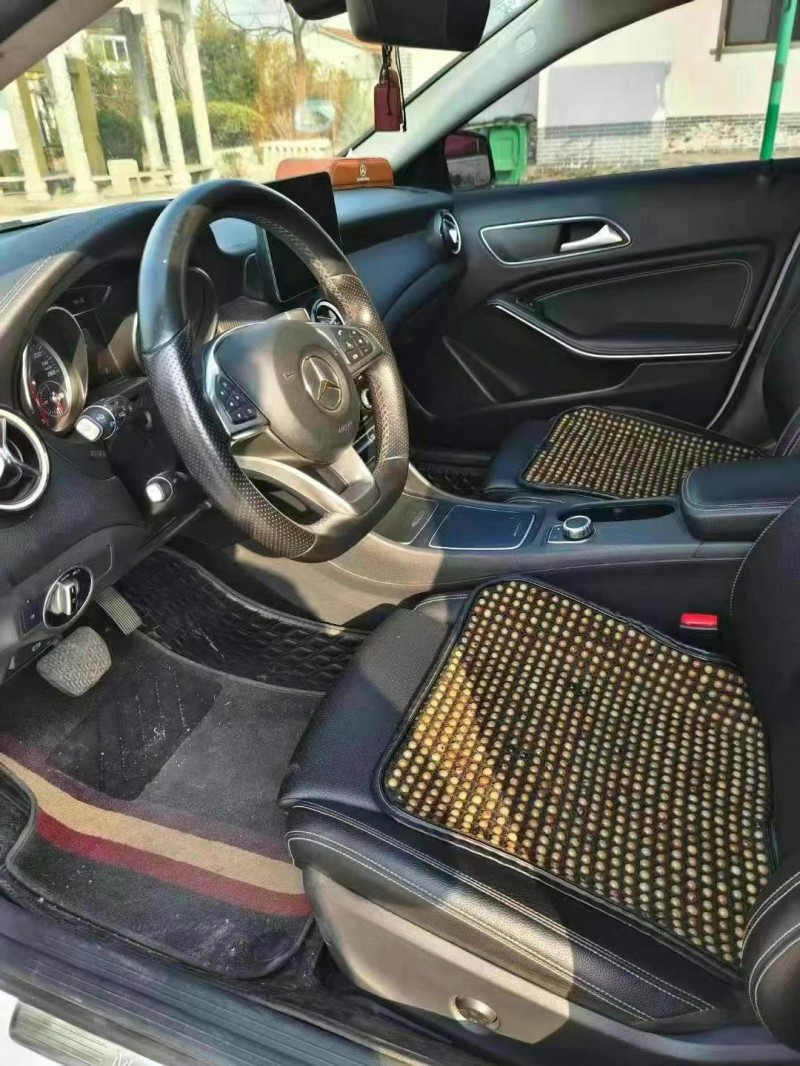 徐州19年奔驰GLA6