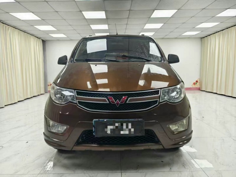 成都19年五菱汽車宏光1