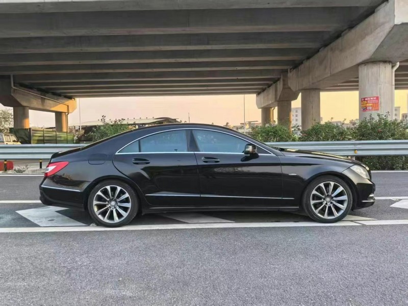 广州13年奔驰CLS4