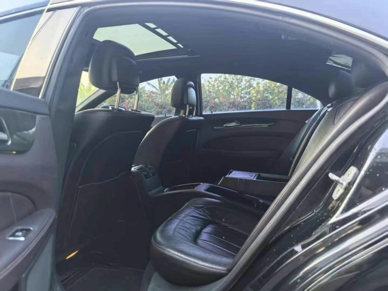 广州13年奔驰CLS8