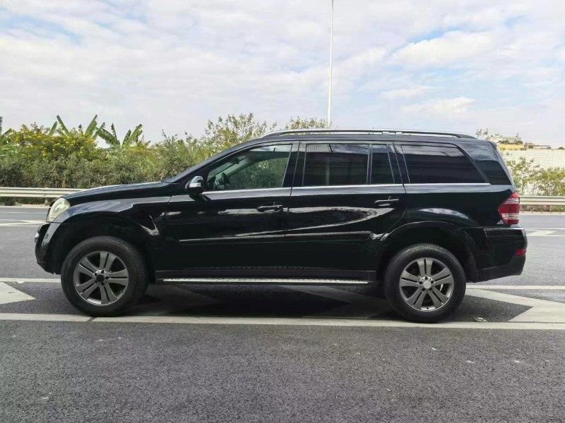 广州08年奔驰GL6