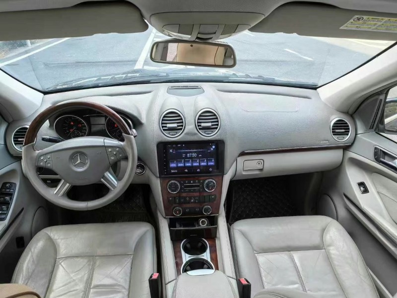 广州08年奔驰GL9