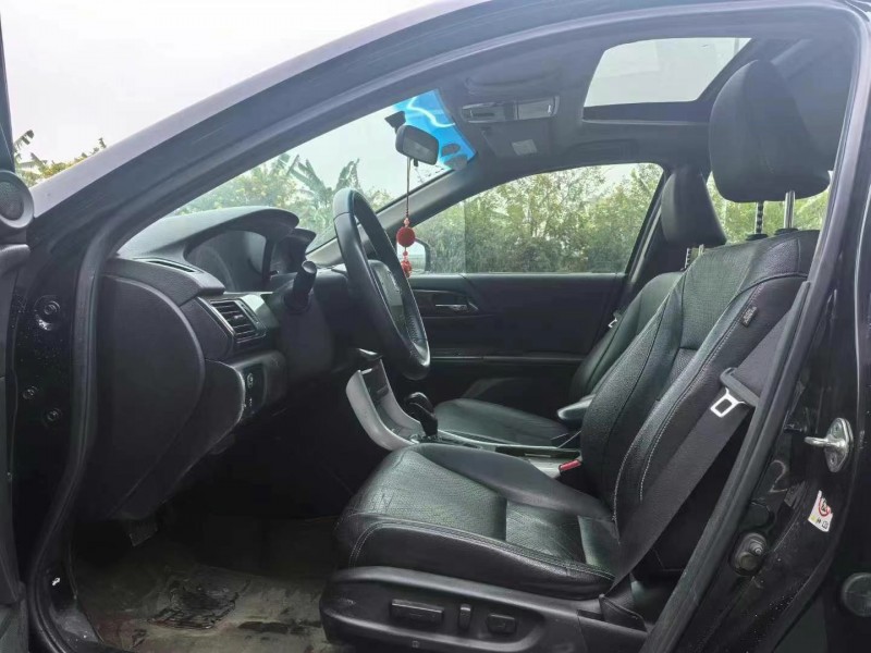 广州15年本田雅阁7