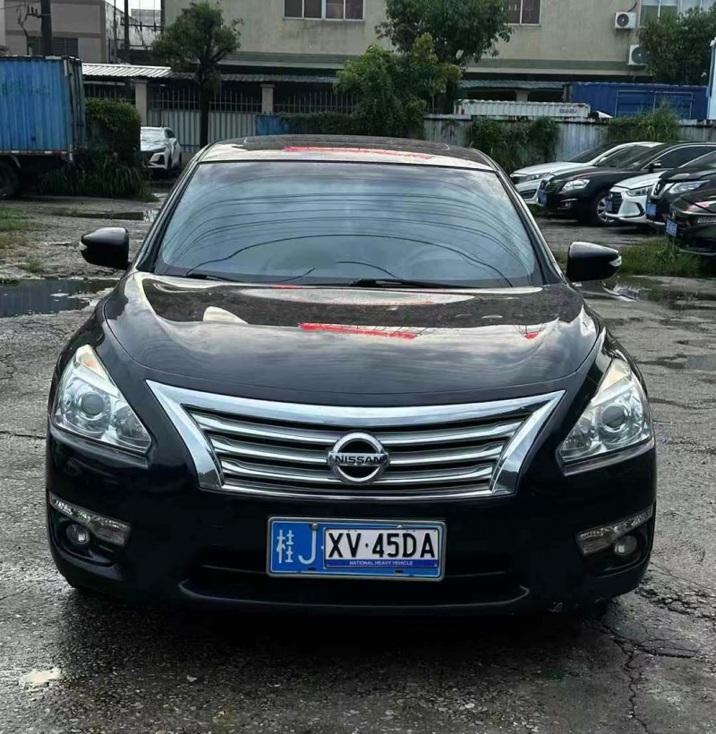 中山14年日產天籟1