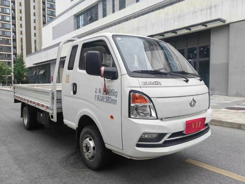 成都24年長安汽車跨越王3