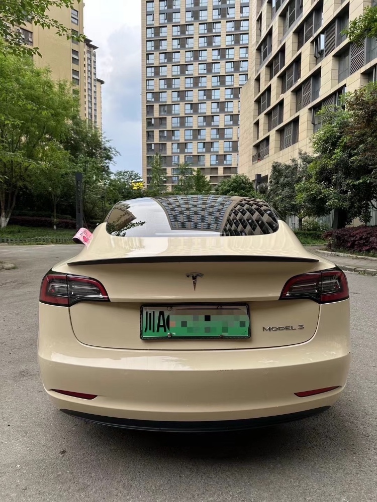 成都23年特斯拉MODEL 38