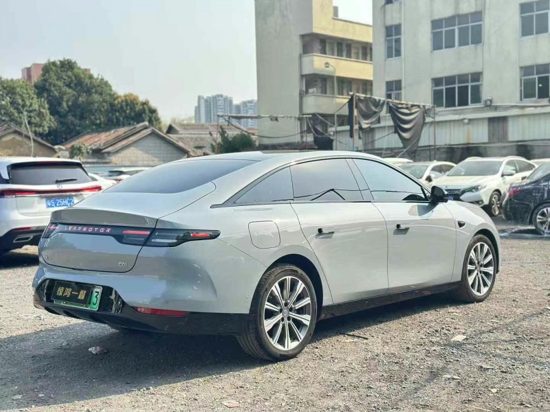 廣州24年零跑汽車C018