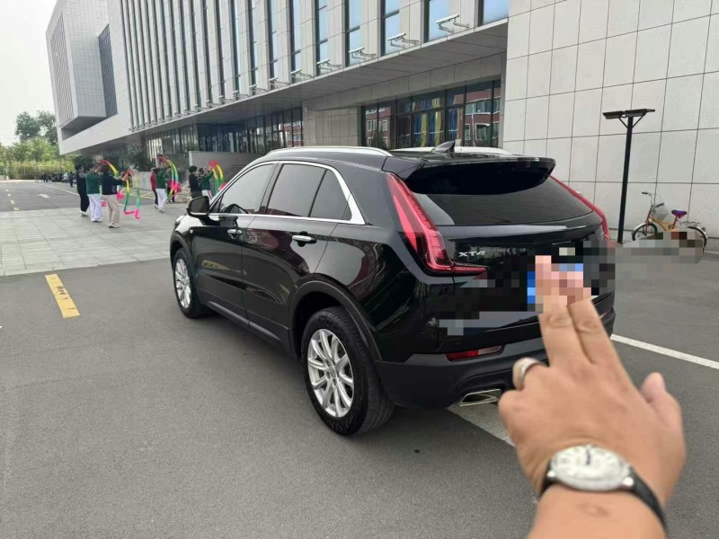 濟南20年凱迪拉克XT47
