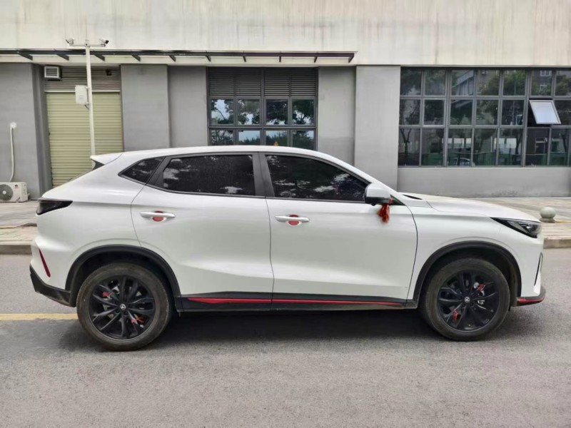 成都24年長安汽車歐尚7